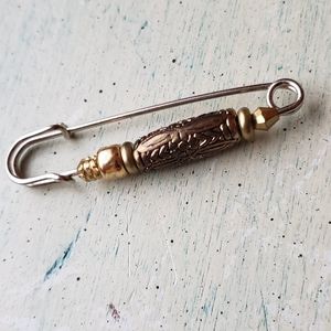 Hat Scarf Clothes Pin